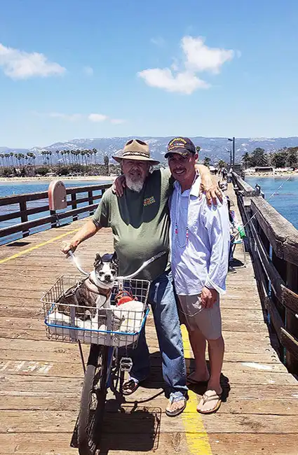 From Vietnam to Iraq the two veterans share in David Haaves ocean scenes for his book Saving Americas Pipeline key -- David Haave